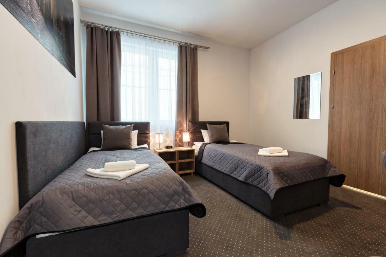 Hotel Lublin Bagian luar foto